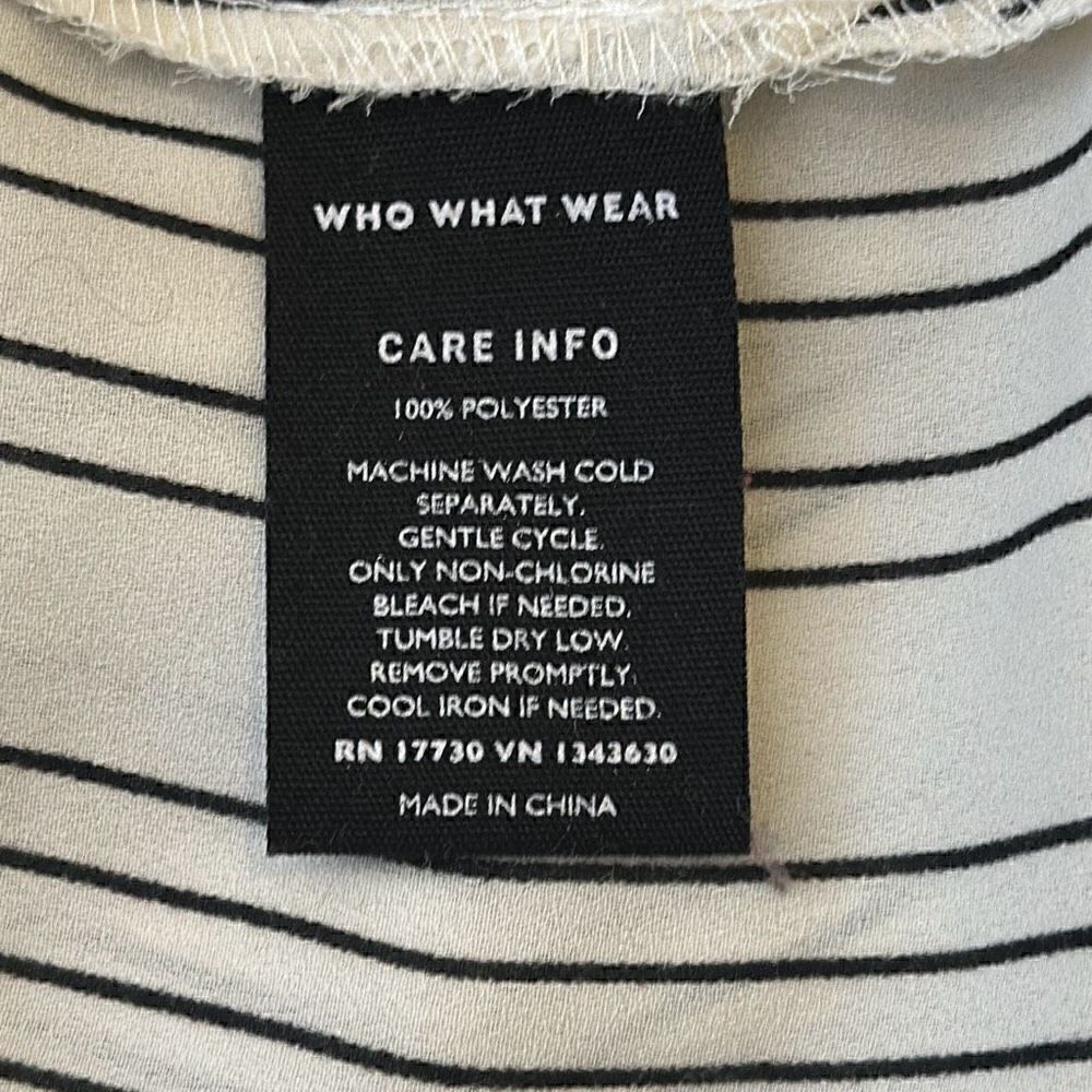 Who What Wear Pinstriped Button Down Small‎ - Picture 6 of 6